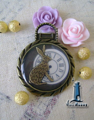 картинка Подвеска "Часы с кроликом" от Vlad-Hobby